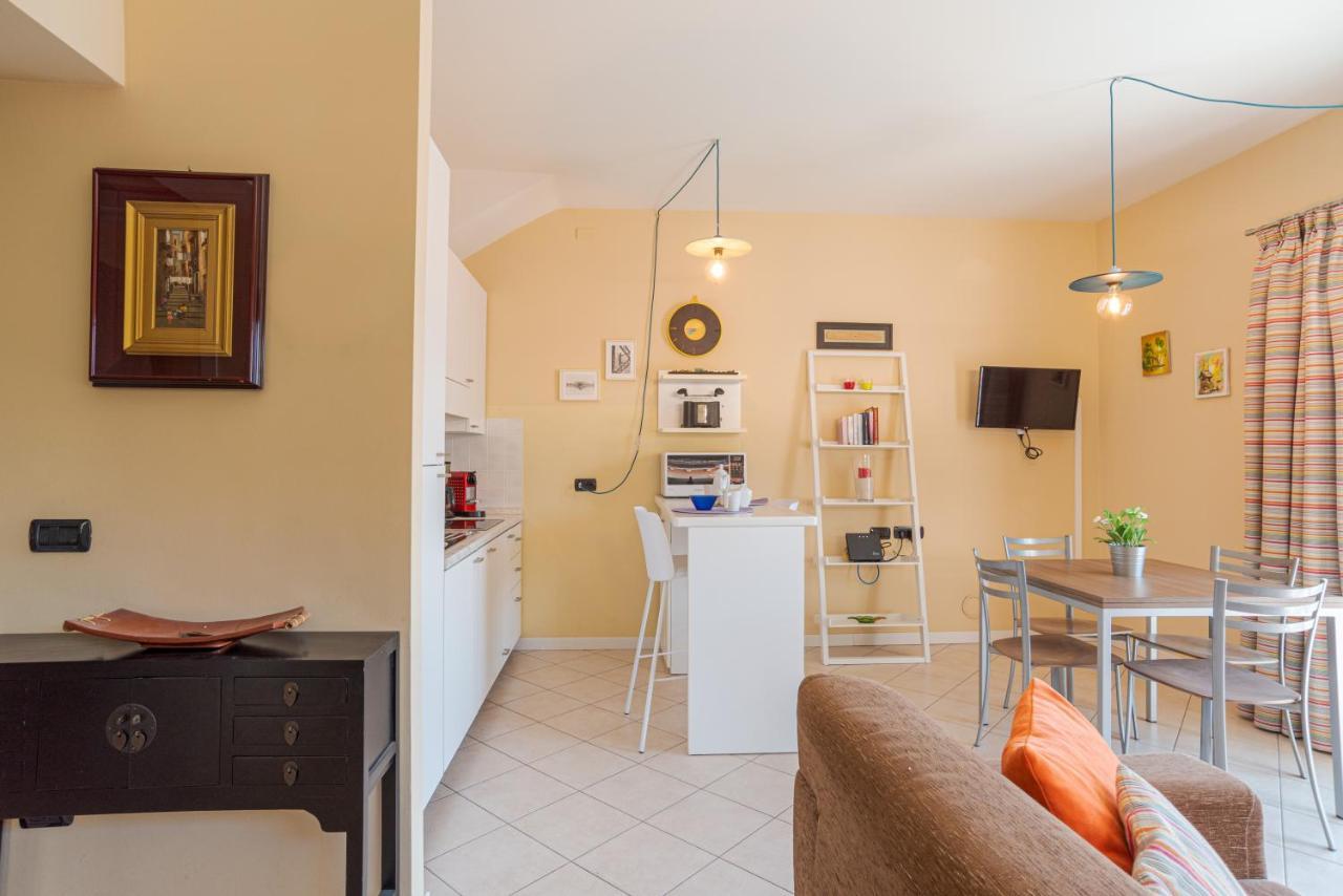 Lake Como Apartment With Balcony And Private Parking 欧苏西奥 外观 照片